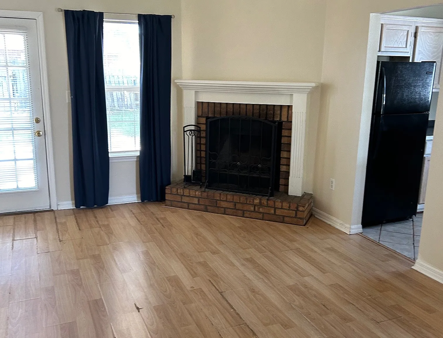 3 bed, 1250 sqft, $1,350 — Photo 4