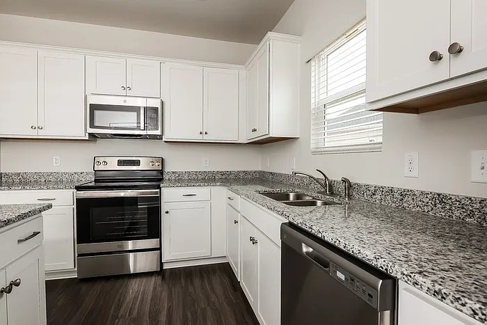 109 Percheron Dr — Photo 9