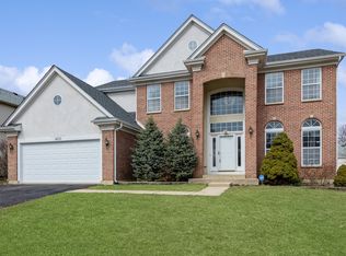 1400 Andover Dr, Mundelein, IL