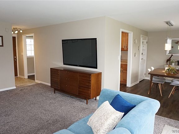 2nd image of 2501 Parker Blvd