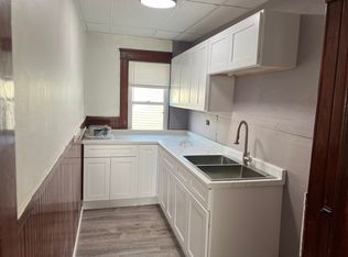 61 Vernon St #3, Worcester, MA 01610