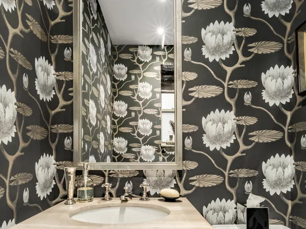 863 Park Avenue image 7 of 14