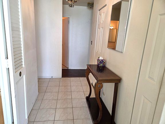 2nd image of 5701 N Sheridan Rd APT 30T