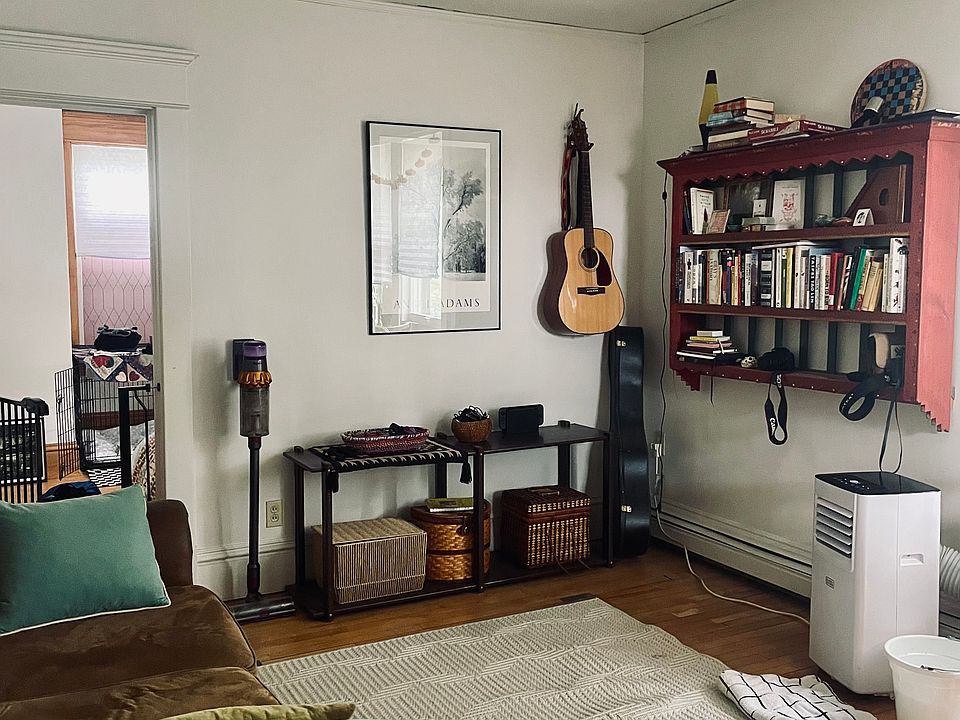 1st image of 1024 7th St N #2