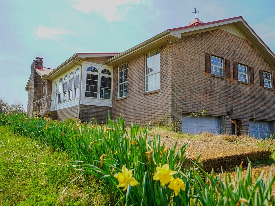 1st image of 315 Cummings Ln