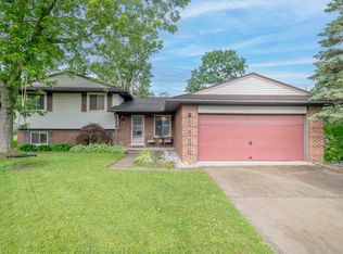 5456 Fairview Dr, Grand Blanc, MI 48439