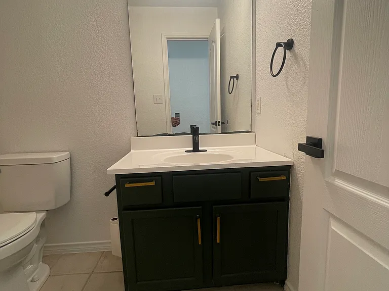 1808 Pearce Ct — Photo 15