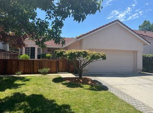 206 Cayetano Dr, Windsor, CA 95492