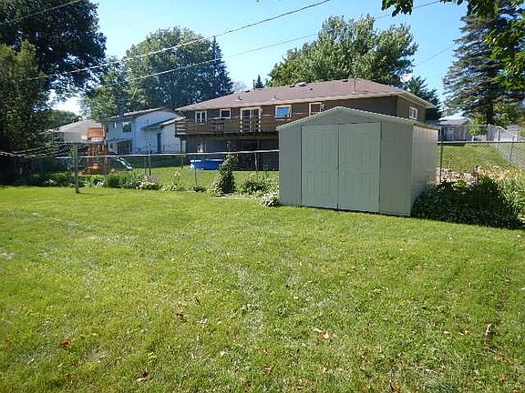 3rd image of 3018 Saratoga Dr