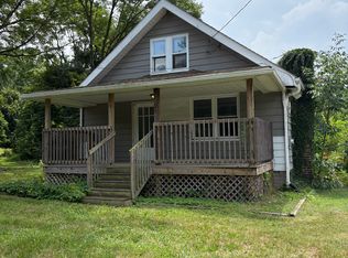 310 Moore Rd, Akron, OH 44319