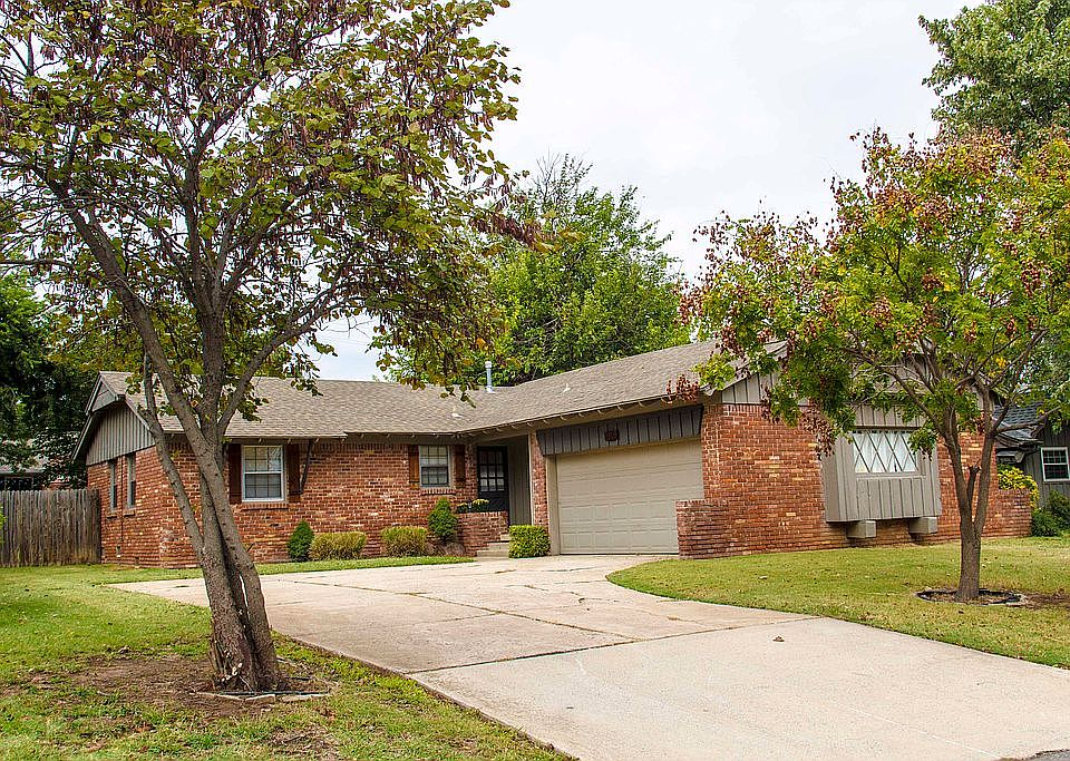 1st image of 9909 Village Dr