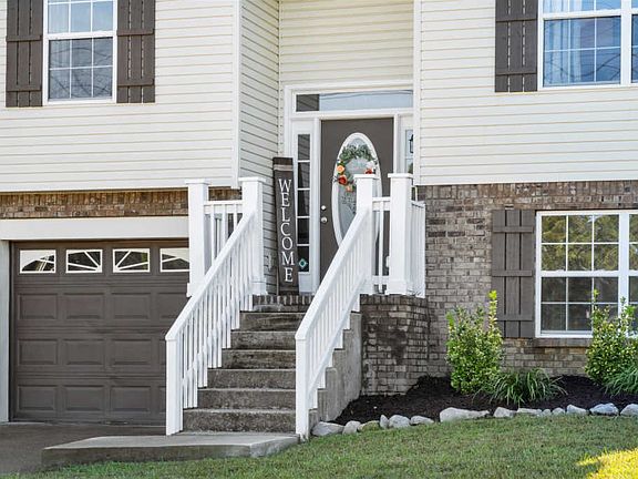 4th image of 186 Sarah Elizabeth Dr