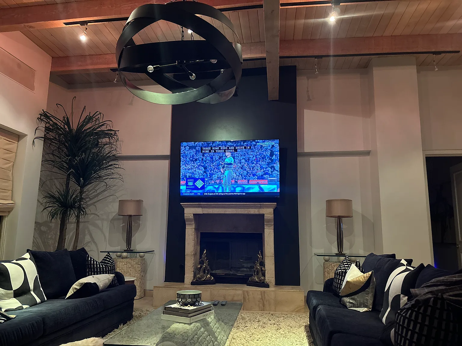 4 bed, 4093 sqft, $1,500 — Photo 4