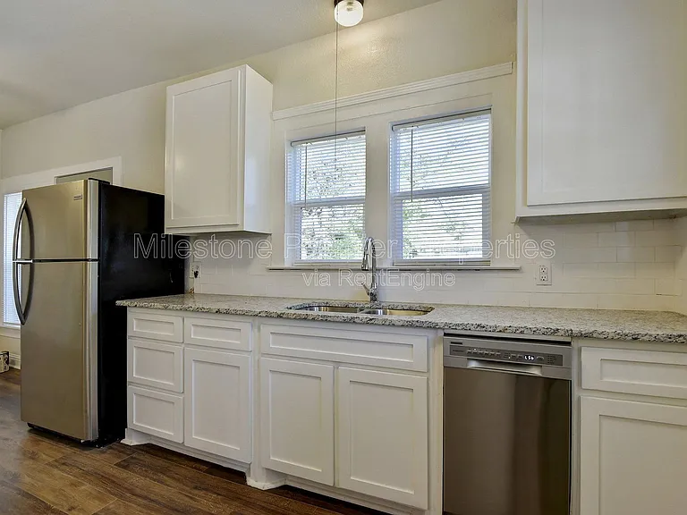 1115 S Rusk Ave — Photo 10