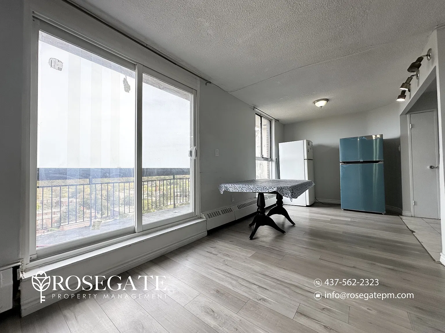 4645 Jane St — Photo 3