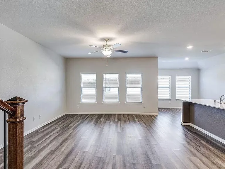 1333 Rembrandt Dr — Photo 9