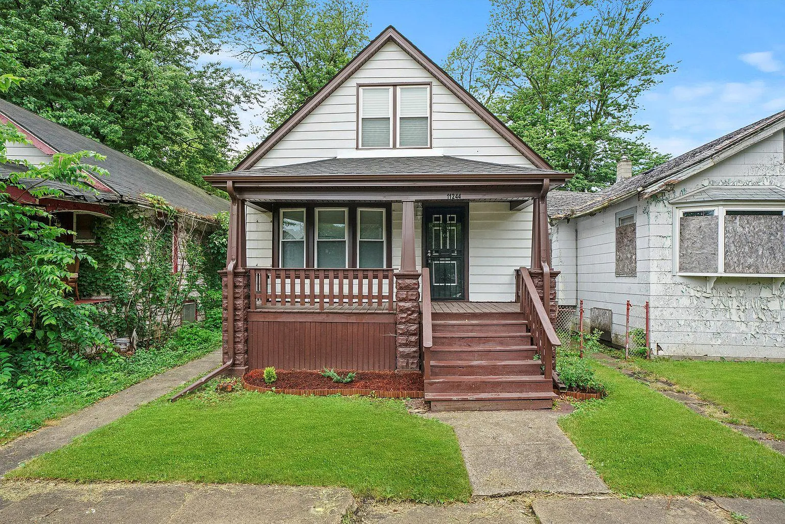 11244 S Stewart Ave photo 1