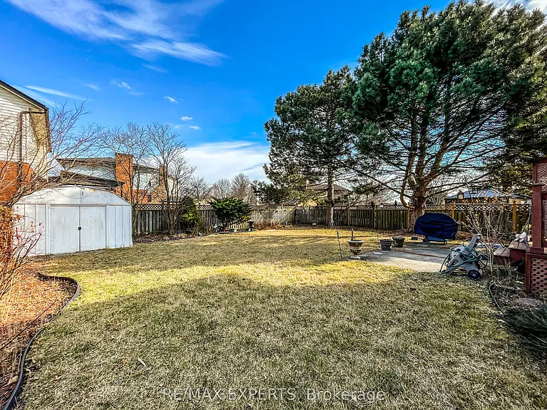196 Shannon Pl — Photo 23