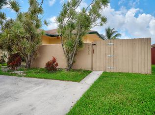 4826 Luqui Ct, West Palm Beach, FL 33415