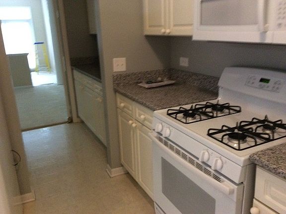 5th image of 2S750 Lakeside Dr #2S750
