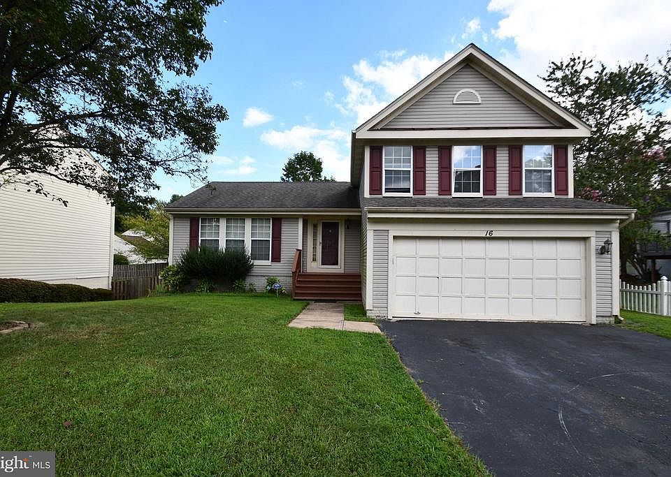 1st image of 16 Woods Edge Ct