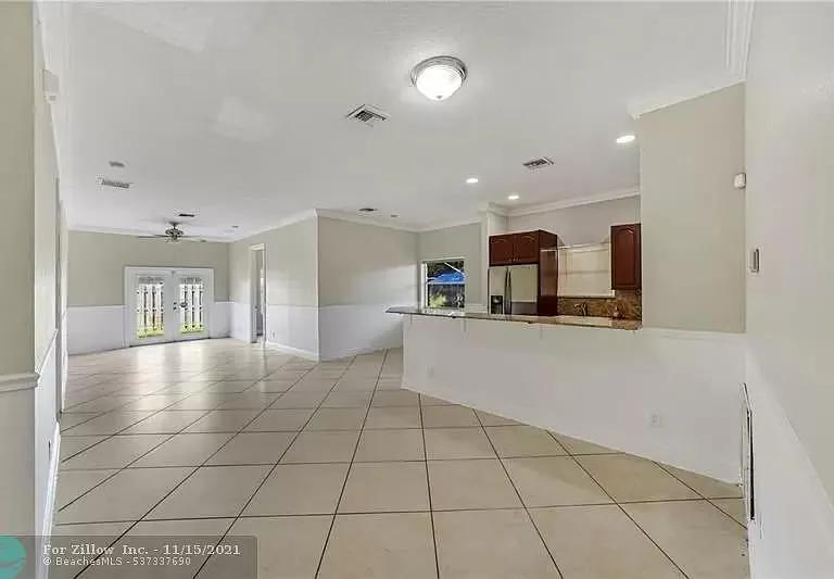 2501 NW 8th St — Photo 18