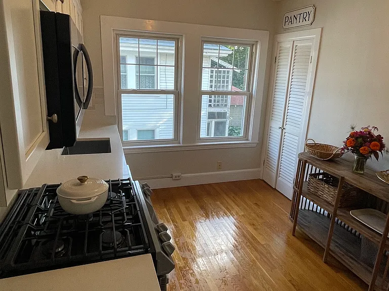 17 Laurel Rd #2 — Photo 9