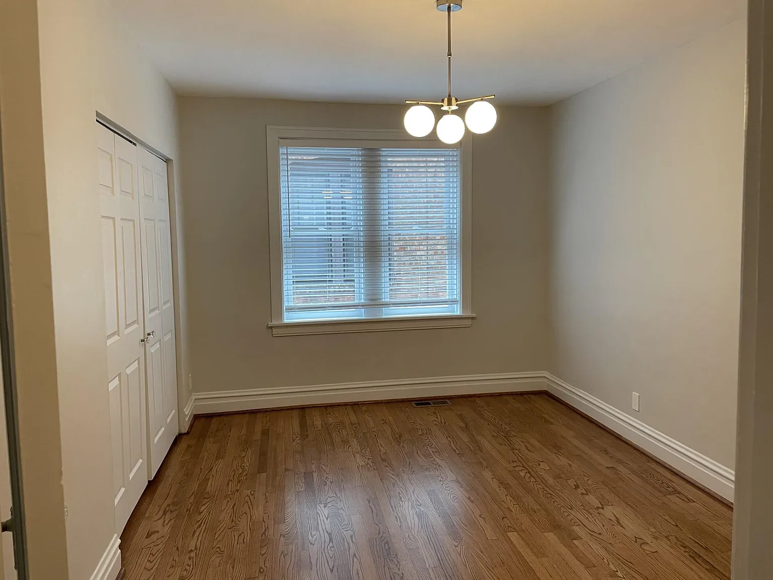 2 bed, 1390 sqft, $1,950 — Photo 2