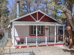 434 Sunset Ln, Sugarloaf, CA 92386