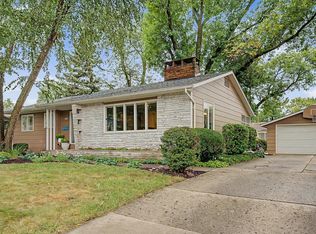1829 Bel Air Dr, Ames, IA 50010