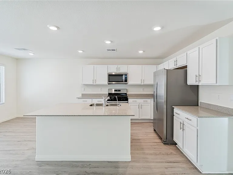 3366 La Cura Ave — Photo 4