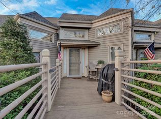 14521 Waterside Dr, Charlotte, NC 28278
