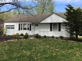 5312 W 72nd St, Prairie Village, KS 66208