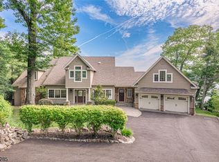 2084 Lakeside Dr W, Highland Lakes, NJ 07422