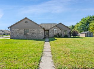 1433 Temple Dr, Danville, IN 46122