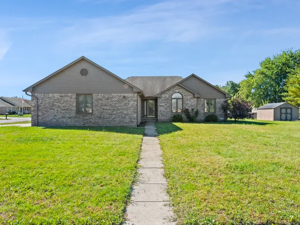 1433 Temple Dr, Danville, IN 46122