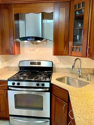 Sold by Real Direct | media 15