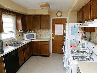 2nd image of 8152 Northway Dr