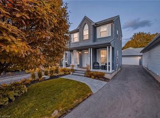 704 Jacob Ln, Waterloo, ON N2V2A7