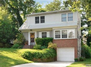 15 Little Neck Rd, Douglaston, NY 11363