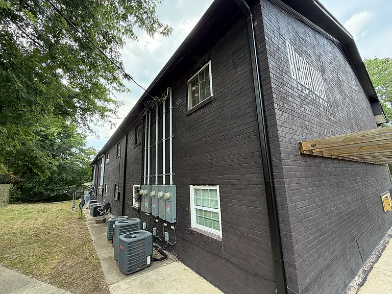 1901 Morehead Ave #3 — Photo 11