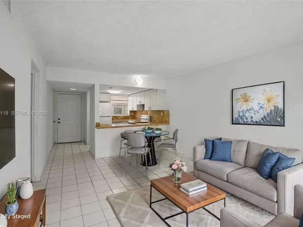 461 SW 7th St APT 5, Miami, FL 33130