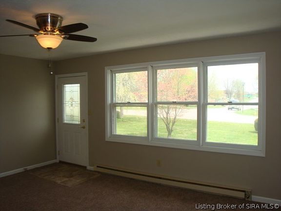 3rd image of 1102 Parkview