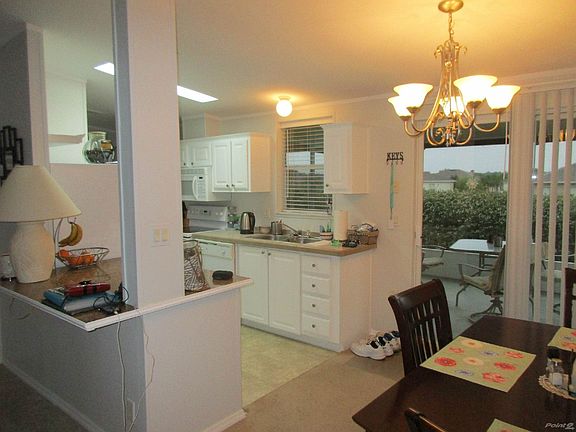 Beautiful Kitchen/Dining