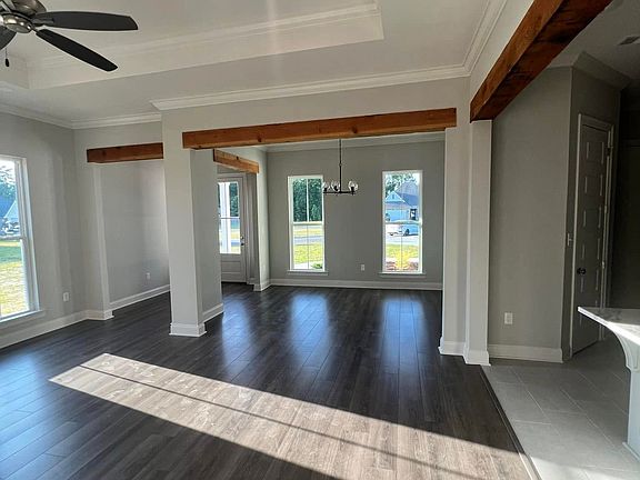3rd image of 10619 Highland Lakes Dr