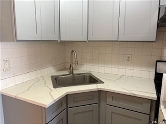 3rd image of 109-16 176th Street