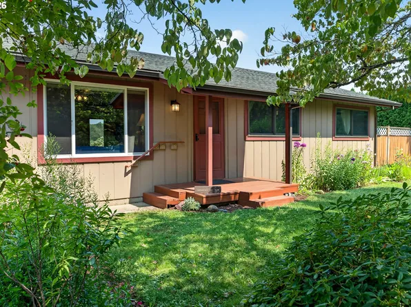 4460 Riordan Hill Dr, Hood River, OR 97031
