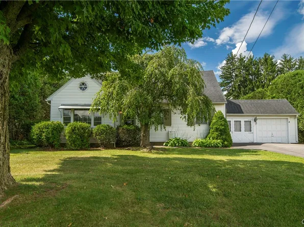 9364 Sessions Rd, New Hartford, NY 13413