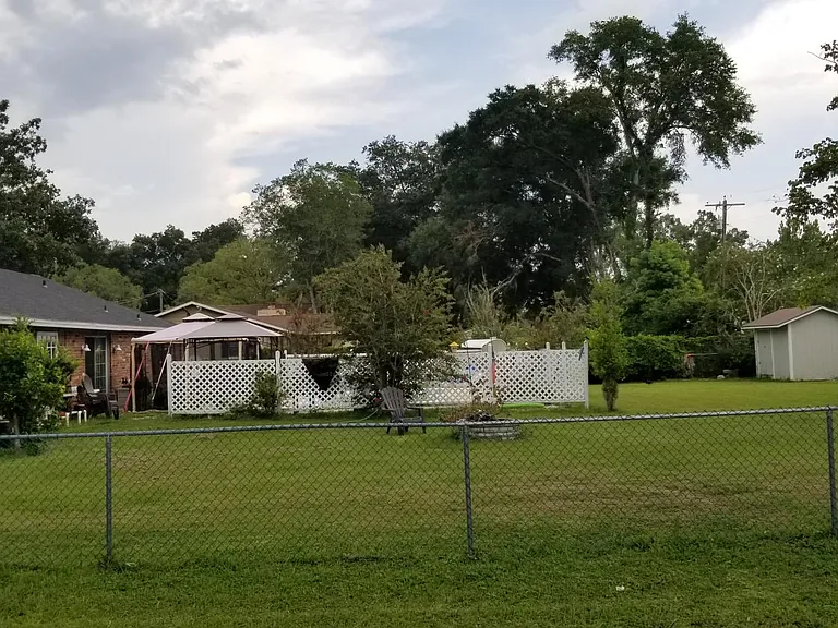 3908 SE 10th Ln — Photo 3