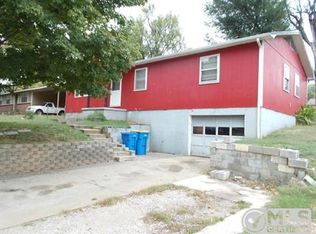 325 N 1st St, Harrison, AR 72601